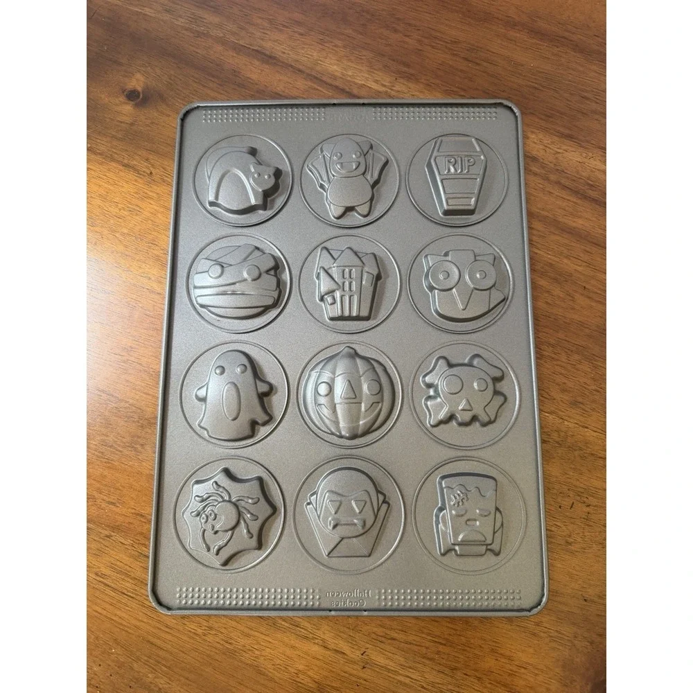 Halloween Spooky Shapes Cookie Pan - 12 Designs - Non-Stick